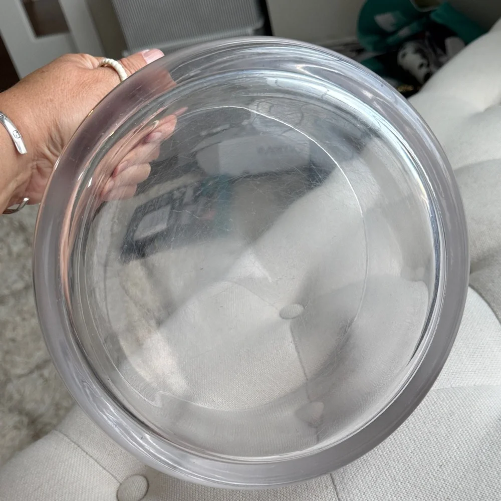 Clear Large Glass Bowl 9in Dx 5inH - Picture 4 of 5